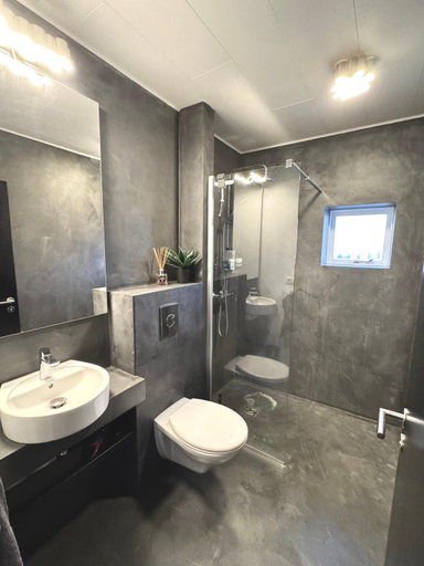 Bathroom 3, Beautiful house with amazing sea view., Dalvíkurbyggð