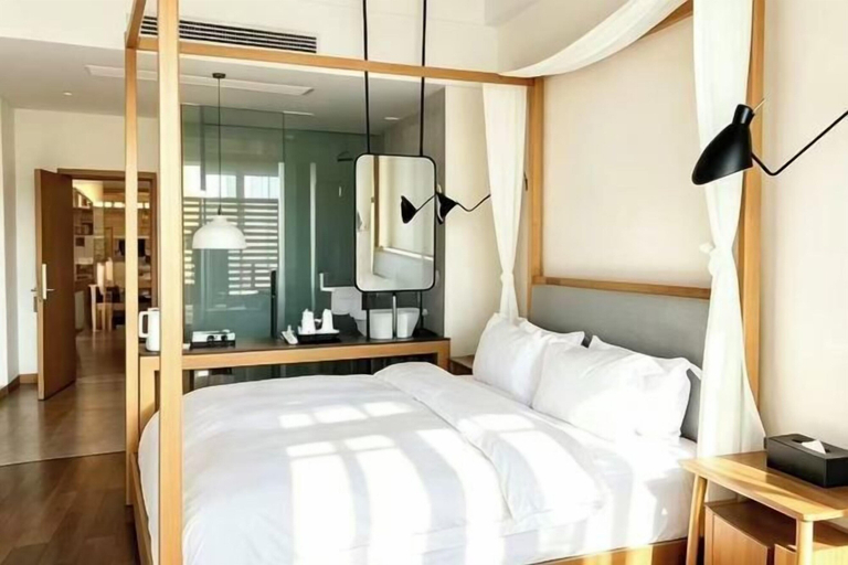 Room 4, Mount Emei Baiyuting Yunjian Tangquan B&B, Leshan