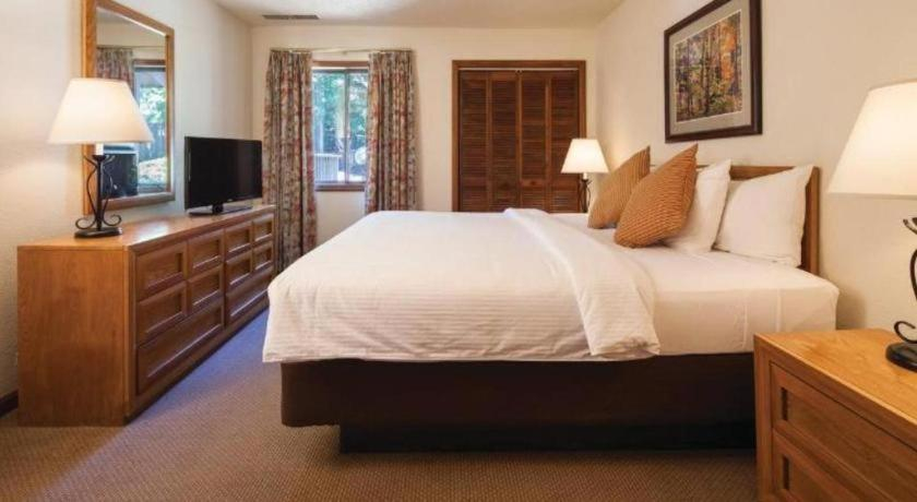 Bedroom, Wyndham Resort at Fairfield Mountains, Rutherford