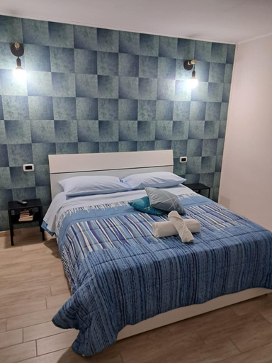 Bedroom 2, La Petite Maison, Napoli