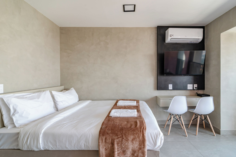 Room 1, Anavi by Bhomy, São Paulo