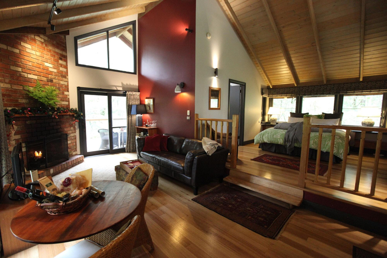 Bedroom 2, Woodlands Rainforest Retreat, Murrindindi - East