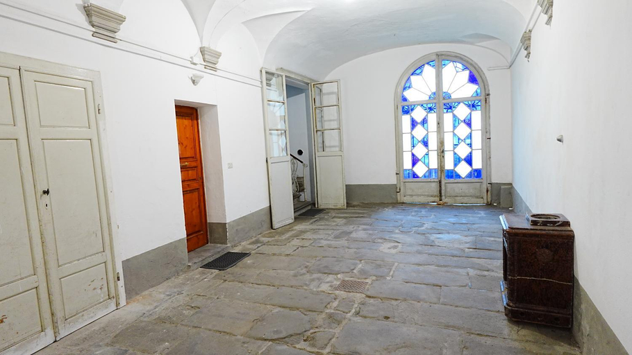 Others 5, Palazzo Sosia, Pisa centro storico, Pisa