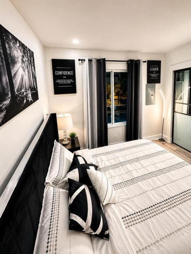 Room 3, Modern Oasis Near Deep Ellum, Dallas