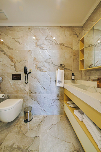 Room 2, Colombo Hotel, Fatih