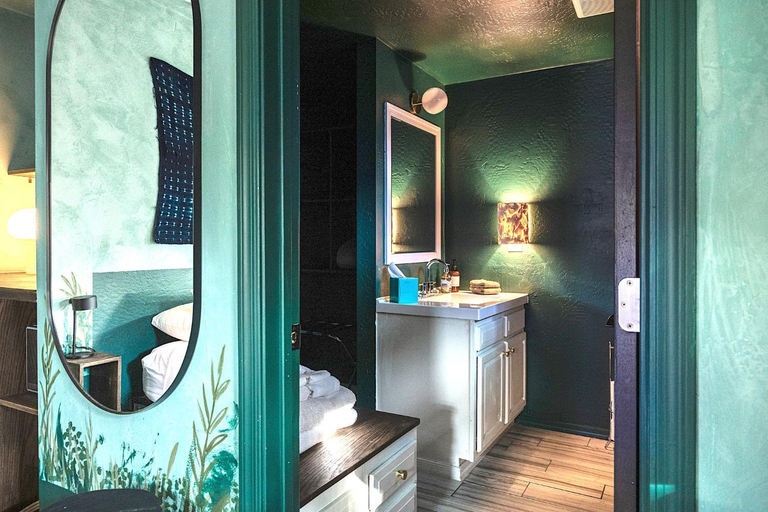 Bathroom 3, 13 acres Perfect for Groups! 3BR Sleeps 8-10, Yavapai