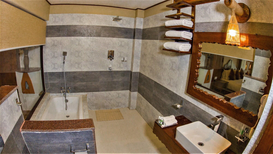 Bathroom 5, Hotel Jungle Crown, Narayani