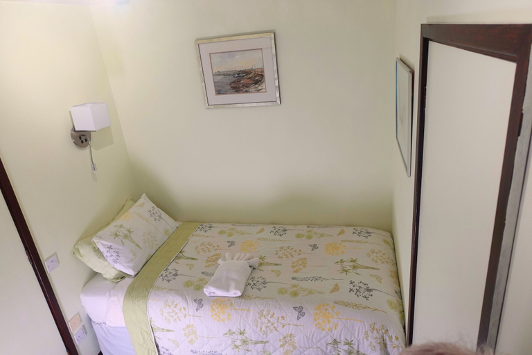 Bedroom 2, Dolbrodmaeth Riverside, Gwynedd