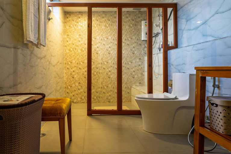 Bathroom, Metta Resort & Spa, Lamgong