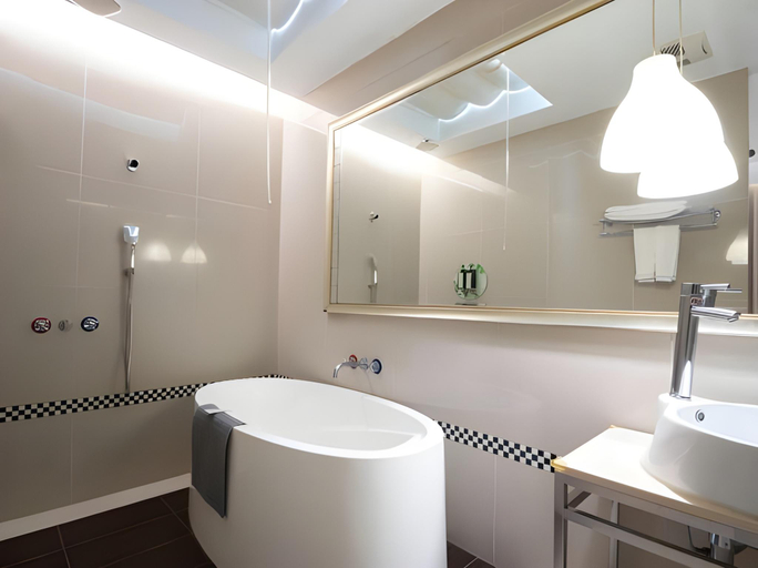 Bathroom 5, 168 Green Motel, Taoyuan