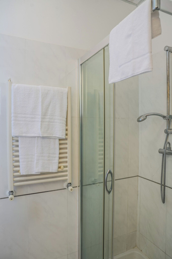 Bathroom 5, Mondial Park Hotel, Frosinone