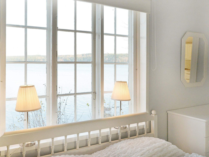 Bedroom 2, 6 Person Holiday Home in Hova, Gullspång