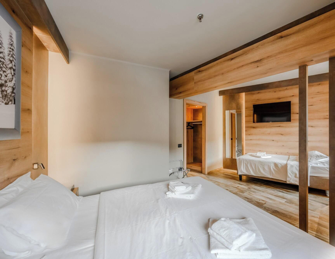 Bedroom 3, Hotiday Sauze Torre, Torino