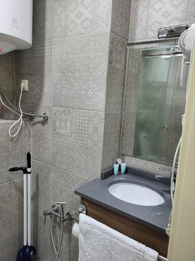 Bathroom 4, The Fresh Wave hotel, Batumi