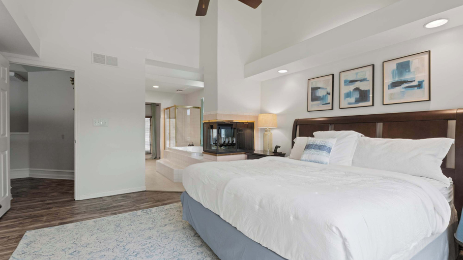 Room 4, Mimosa Mornings Home for 12, Miller