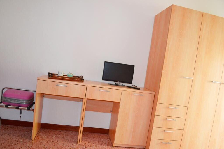 Bedroom 3, Hotel Ivana, Rimini