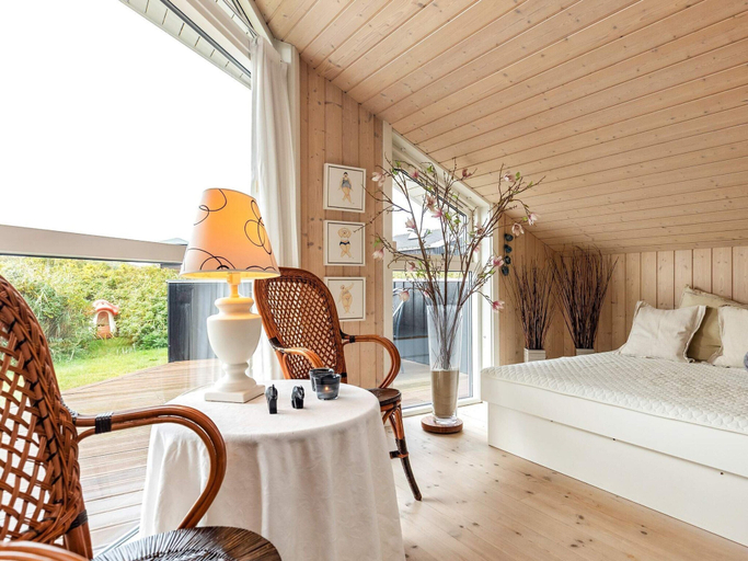 Bedroom 2, 8 Person Holiday Home in Lokken, Hjørring