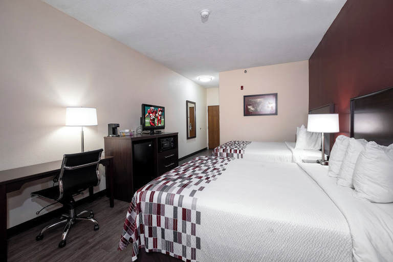 Bedroom 3, Red Roof Inn Prattville, Elmore