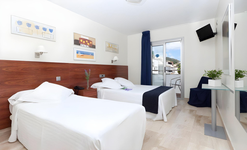 Bedroom 3, Hotel Turissa, Girona