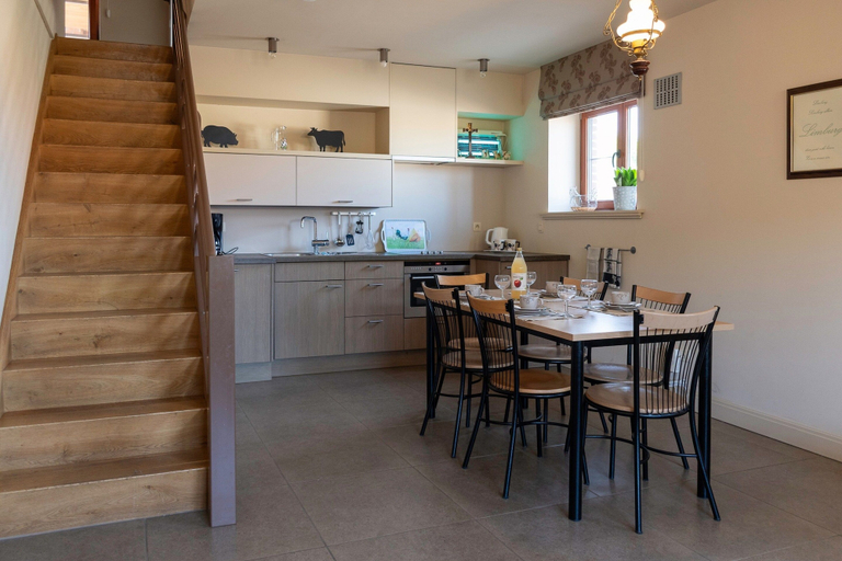 Private kitchen 2, Apartment 1 - Charming Duplex Accommodation at the Alfonsine Farm, Limburg