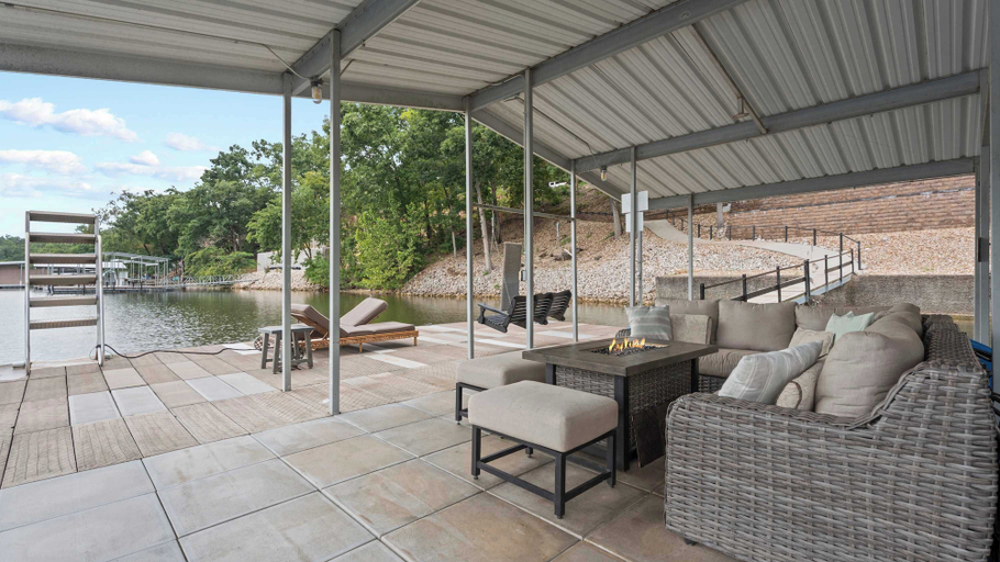 Terrace/patio 5, Mimosa Mornings Home for 12, Miller
