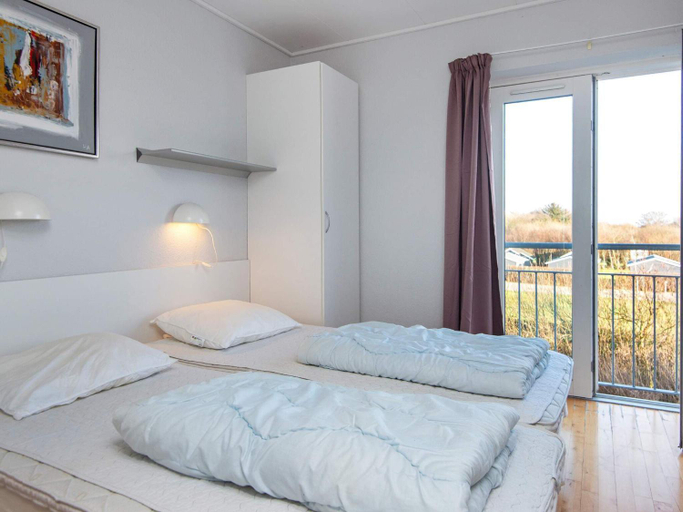 Bedroom 2, Modern Seaside Retreat - By Traum Ferienwohnungen, Tønder
