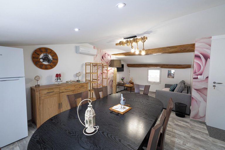 Bedroom 2, Best Saintonge, Charente-Maritime