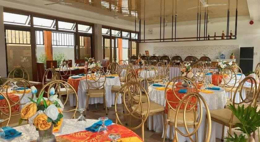 Food & Drinks 3, Family Room - Villa Mercedes Private Resort, Candon City