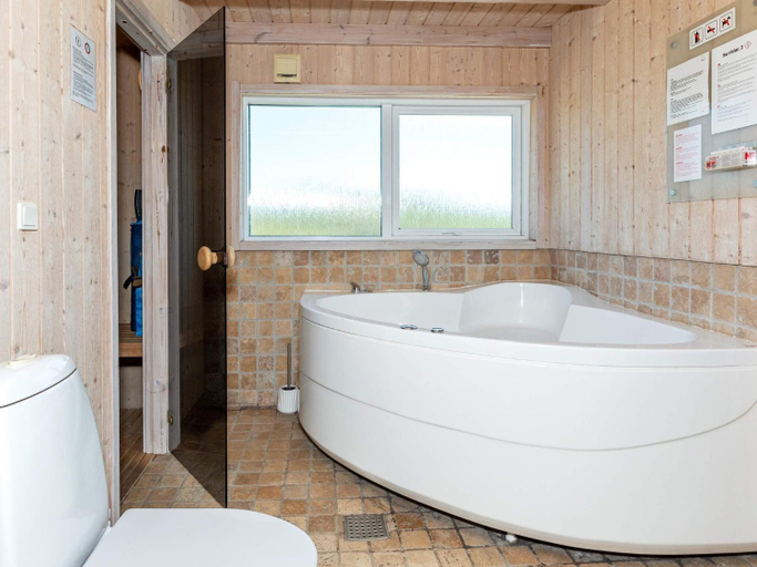 Bathroom 4, 4 star holiday home in Pandrup, Jammerbugt