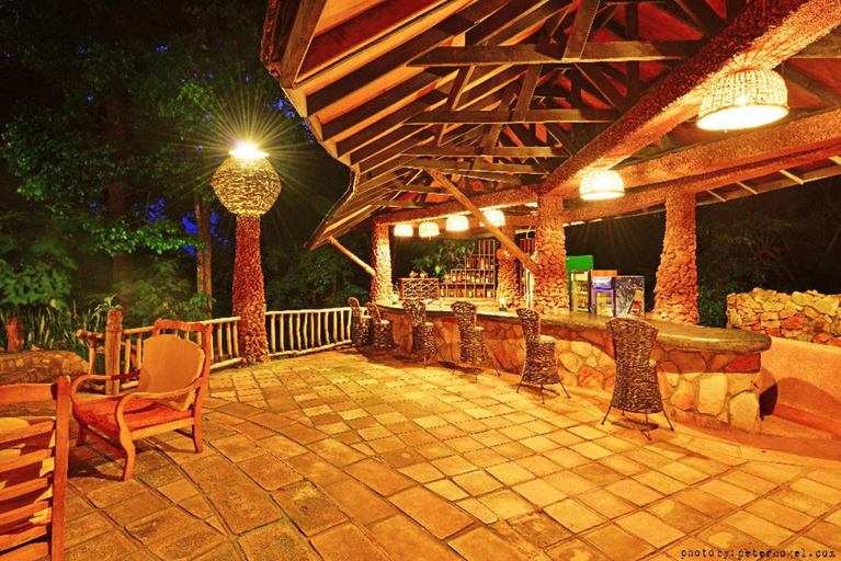 Food & Drinks 3, The Rainforest Geo Lodge, Buikwe