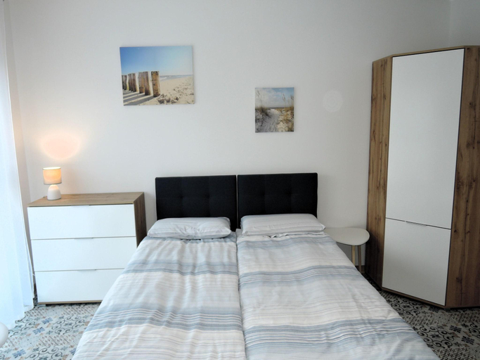 5, Apartment in Mrzezyno by Sandy Beaches, Gryfice