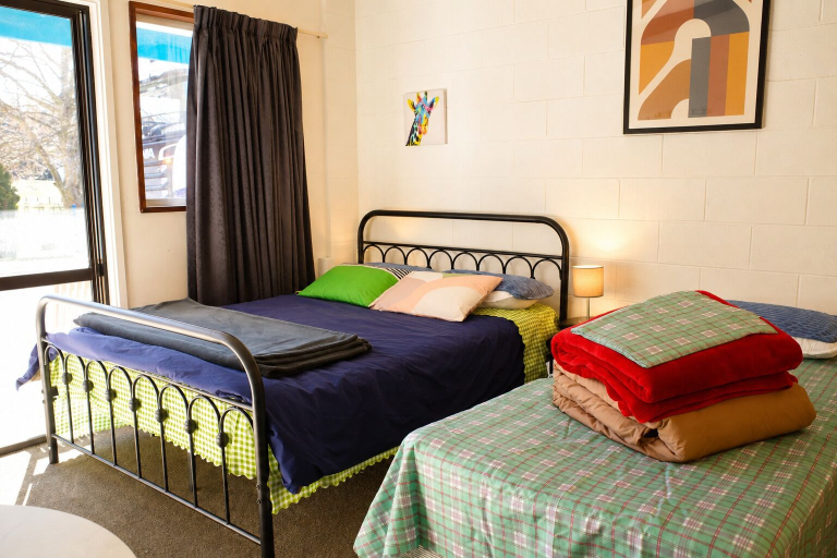 Room 1, Ata Studios at Sundale Holiday Park, Queenstown-Lakes