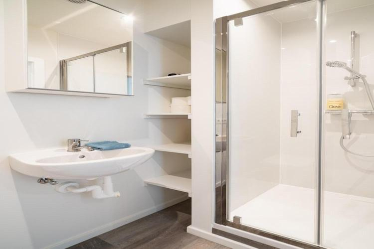 Bathroom 5, Romantic apartment in Antwerp Centre, Antwerpen
