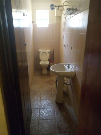 Bathroom, Westgate Hotel Mumias, Kanduyi