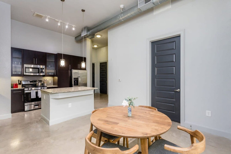 Exterior 5, Peony At Millennium - Elegant 2 BDR in Houston, Houston