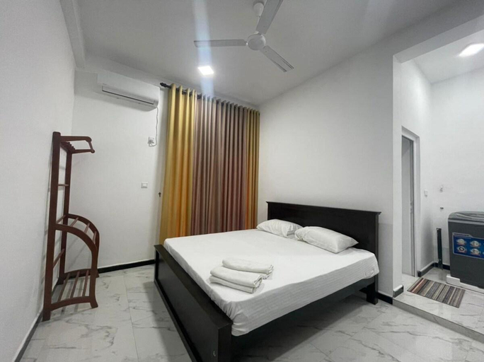 Bedroom 2, Mihindu Road - Colombo Apartments, Dehiwala-Mount Lavinia