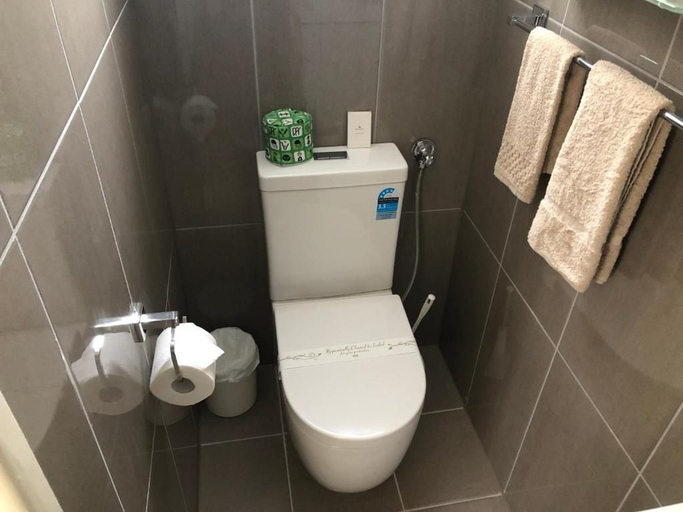 Bathroom 4, Bradman Motor Inn, Cootamundra