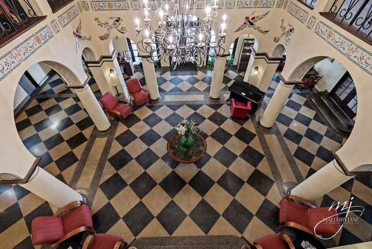 Others 5, Hotel Seville, Boone