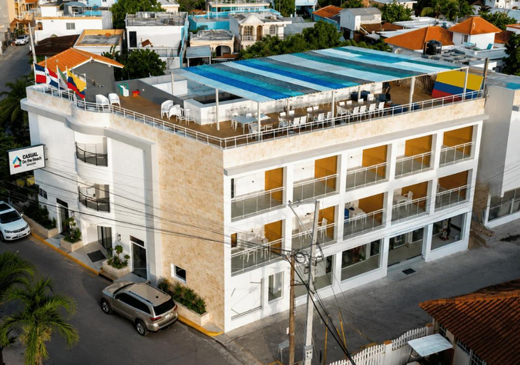 Exterior & Views