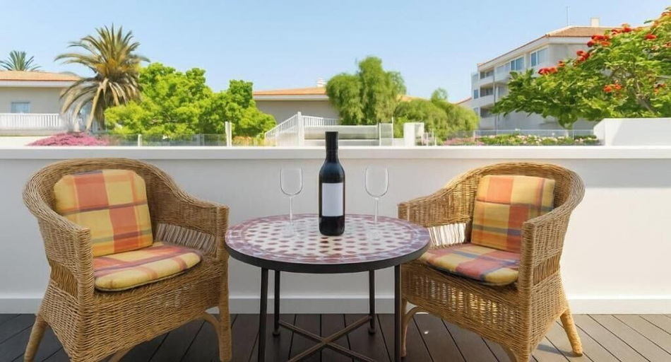 Property grounds 2, Fantastico Best, Santa Cruz de Tenerife