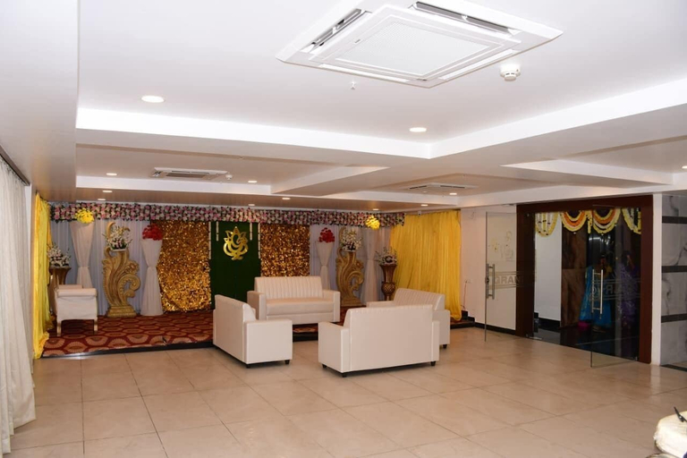 Interior 3, P A R GRAND LUXURY HOTEL, Anantapur