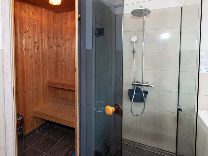 Bathroom 3, 5 Star Holiday Home in Lokken, Hjørring