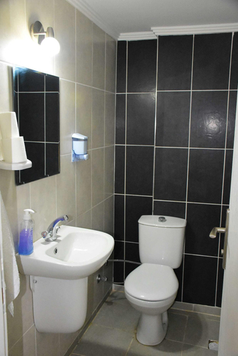 Bathroom 5, Burhaniye Merkez Otel, Burhaniye