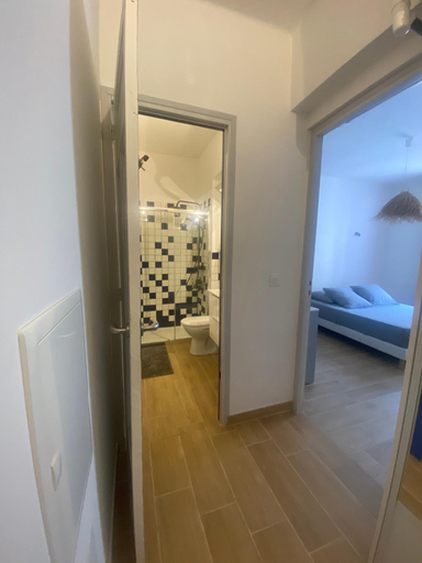 Bathroom 3, Studio neuf et lumineux - Ajaccio centre - Place Miot/Albert 1er, Corse-du-Sud