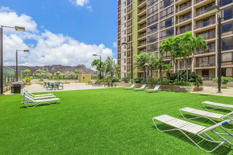 Exterior 5, Unforgettable Waikiki Getaway/ocean & Diamond Head Views, Honolulu