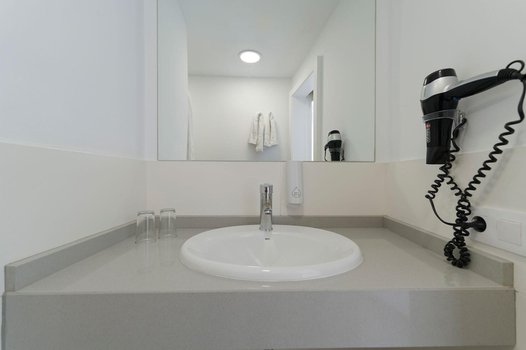 Bathroom 4, Servatur Edén & Buganvillas, Las Palmas