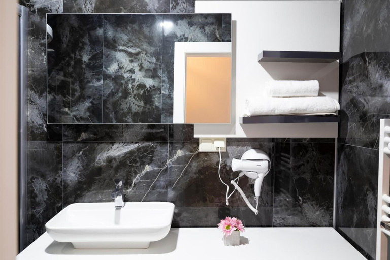 Bathroom 4, Hatton Suites Esenboga, Çubuk