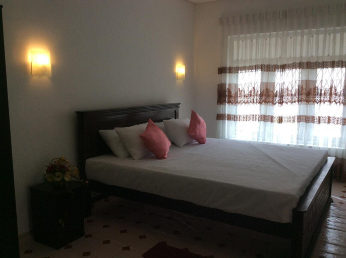 Bedroom 3, Jurys Bungalow, Hikkaduwa
