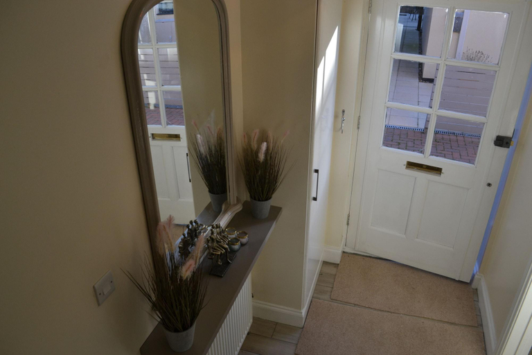 Public Area 2, Frinton Escapes - The Cottage, Essex
