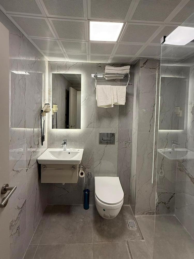 Bathroom 3, Kayalar Hotel, Antalya